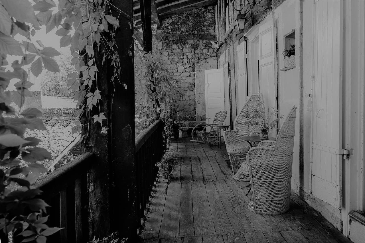 La Maison Bleue Villeréal Eksteriør billede