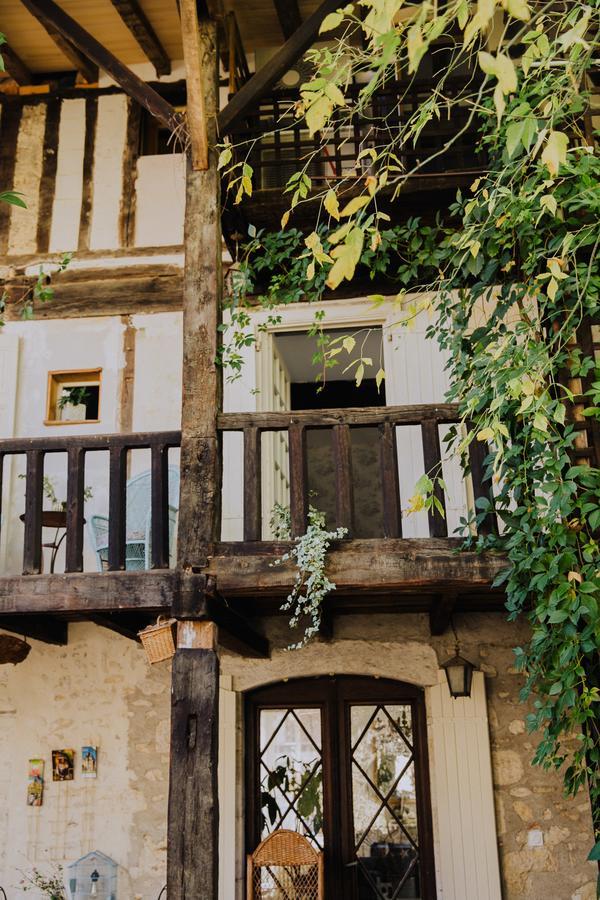 La Maison Bleue Villeréal Eksteriør billede