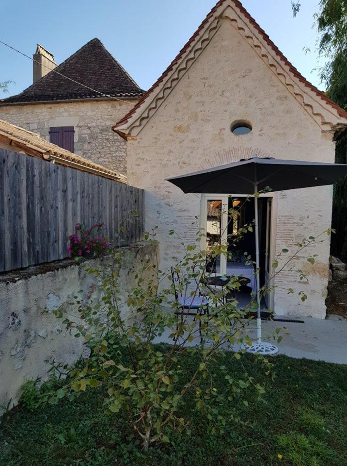La Maison Bleue Villeréal Eksteriør billede